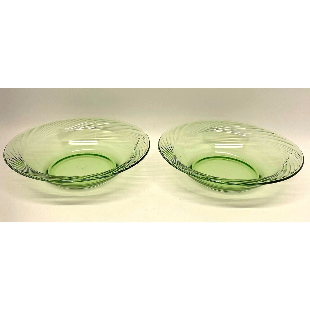 Vintage Pyrex Festiva Green Swirl Glass Soup Salad Bowls Set of 2 USA 7.5 Inch